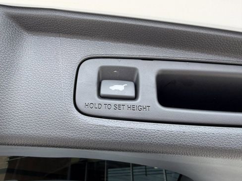 Used 2025 Honda CR-V Sport Touring image 41