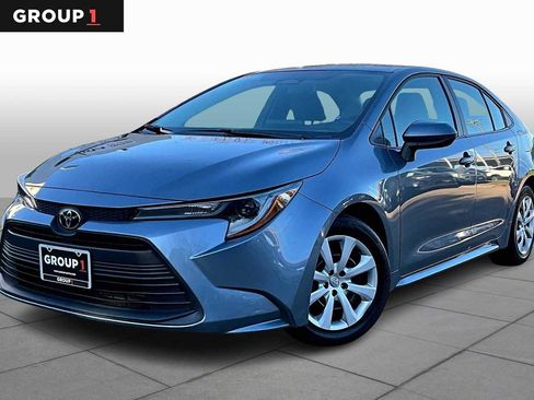 Used 2024 Toyota Corolla LE image 1