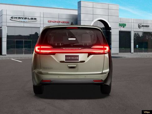 New 2027 Chrysler Pacifica Select FWD image 6