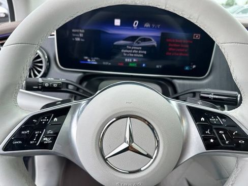 Used 2023 Mercedes-Benz EQE 350+ 4MATIC SUV w/ Exclusive Trim Package image 29