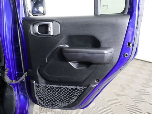 Used 2020 Jeep Wrangler Unlimited Rubicon AWD/4WD image 22
