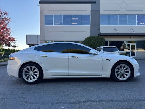 Used 2017 Tesla Model S 75D AWD/4WD image 12