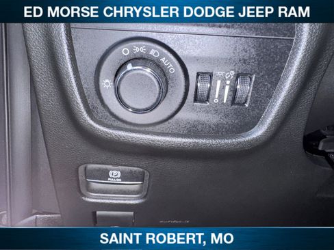 New 2025 Jeep Grand Cherokee Altitude AWD/4WD image 22