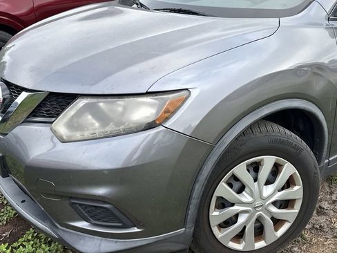 Used 2016 Nissan Rogue S w/ Appearance Package image 4