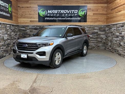 Used 2020 Ford Explorer XLT w/ Comfort Package AWD/4WD image 4