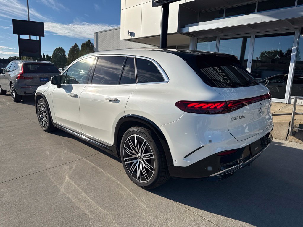 Used 2023 Mercedes-Benz EQS 580 4MATIC SUV image 7