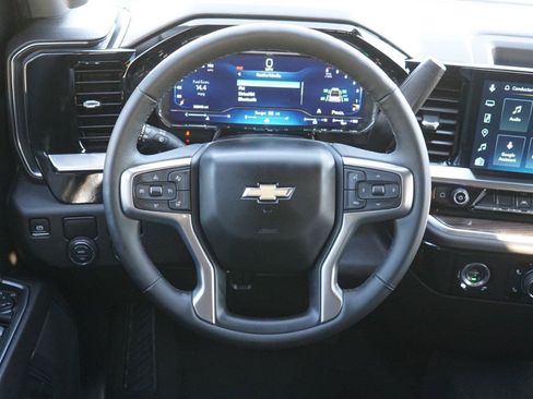 Used 2024 Chevrolet Silverado 1500 LT RWD image 25