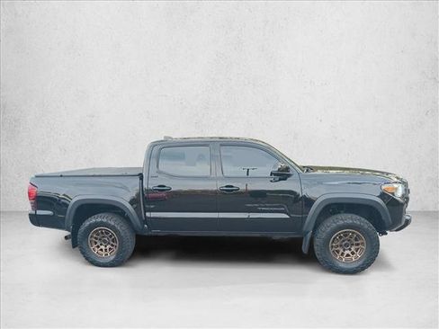 Used 2023 Toyota Tacoma 4x4 Double Cab image 4