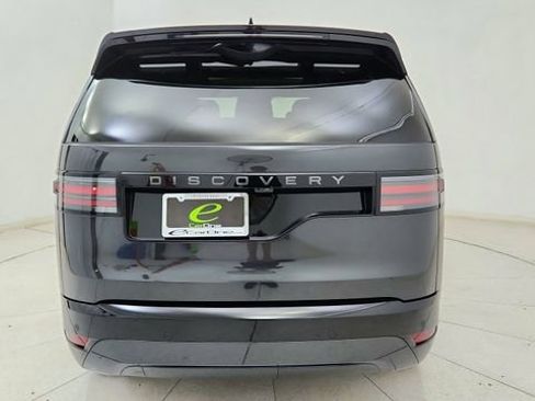 Used 2024 Land Rover Discovery Dynamic SE AWD/4WD image 5
