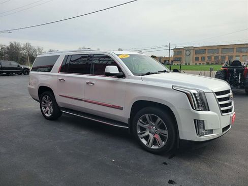 Used 2016 Cadillac Escalade ESV Premium AWD/4WD image 2