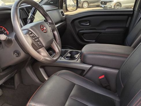 Used 2023 Nissan Titan PRO-4X w/ Pro-4x Convenience Package AWD/4WD image 21