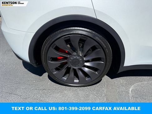 Used 2024 Tesla Model Y Performance AWD/4WD image 13