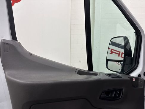 Used 2021 Ford Transit 350 XLT image 37