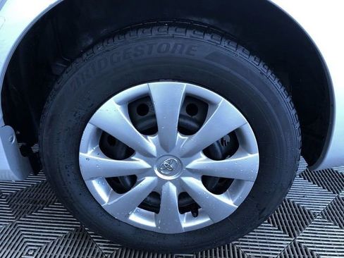 Used 2009 Toyota Corolla LE FWD image 17