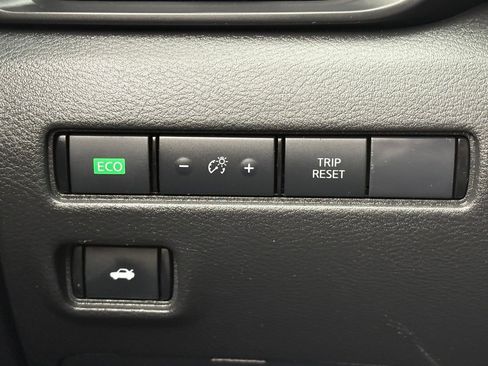 Certified 2024 Nissan Sentra S image 19