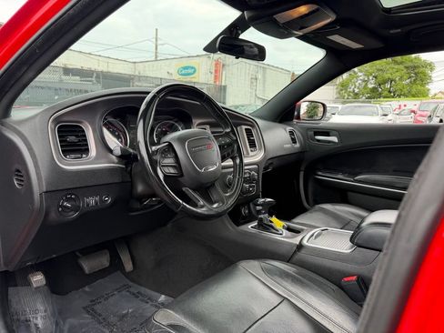 Used 2022 Dodge Charger SXT w/ Leather Interior Group RWD image 19