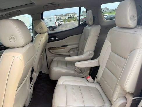 Used 2018 GMC Acadia Denali AWD/4WD image 12