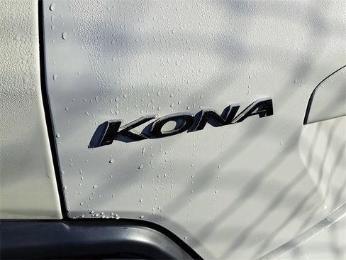 Used 2019 Hyundai Kona Limited image 5