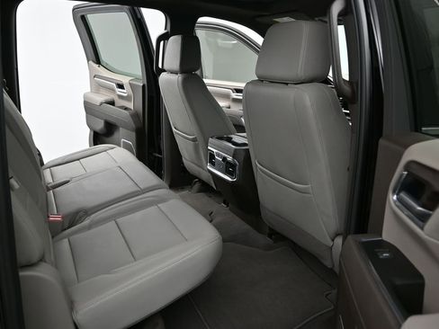 Used 2025 GMC Sierra 1500 SLT w/ SLT Premium Plus Package AWD/4WD image 9