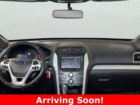 Used 2013 Ford Explorer XLT image 14