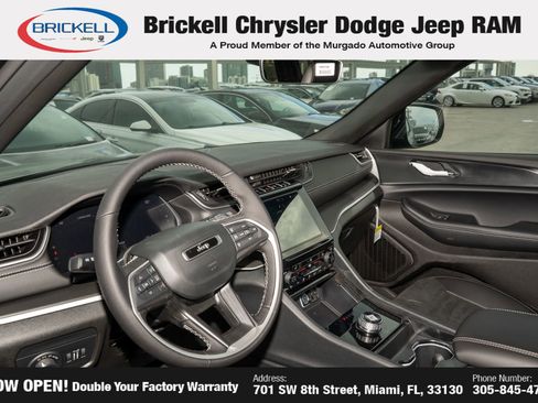 New 2025 Jeep Grand Cherokee L Altitude image 16