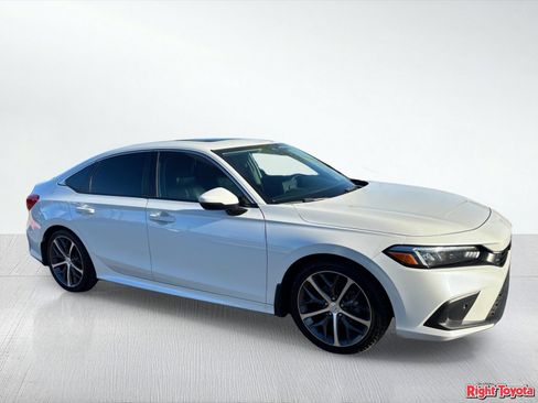 Used 2024 Honda Civic Touring image 8