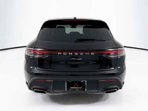 Certified 2025 Porsche Macan AWD/4WD image 10