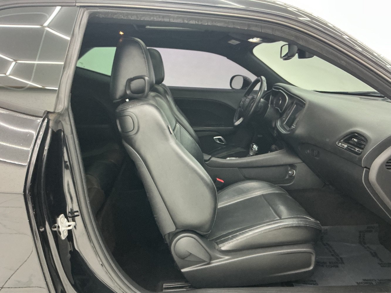 Used 2016 Dodge Challenger SXT Plus RWD image 15