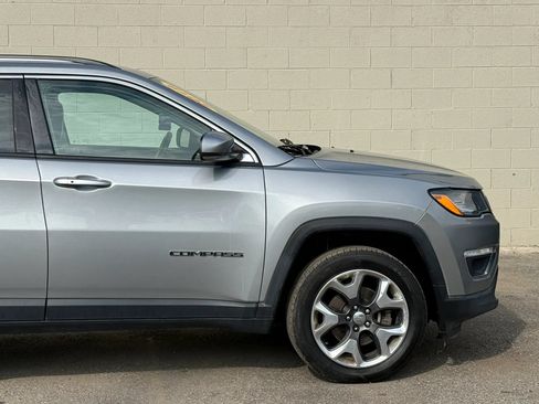Used 2019 Jeep Compass Limited AWD/4WD image 13