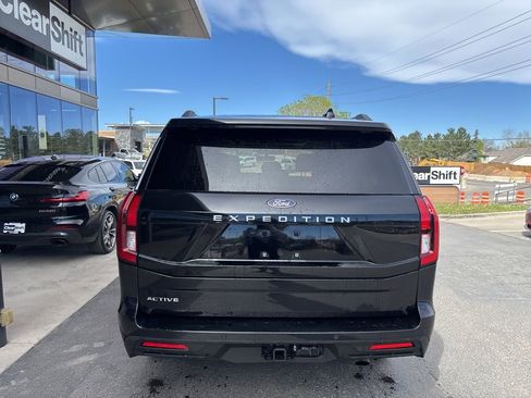 Used 2025 Ford Expedition Active image 5