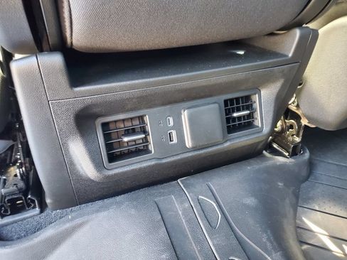 Used 2024 Chevrolet Silverado 1500 LT AWD/4WD image 27