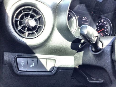 Used 2024 Kia Forte GT-Line image 18