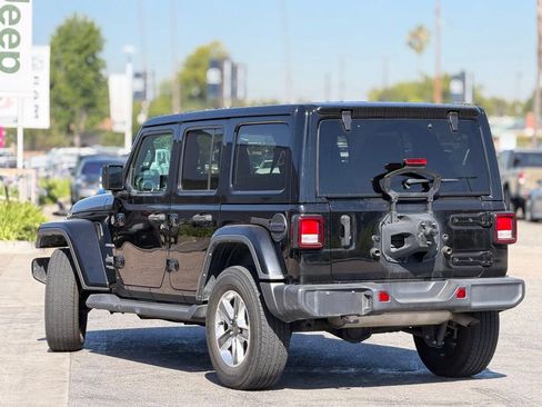 Used 2022 Jeep Wrangler Unlimited Sahara AWD/4WD image 2