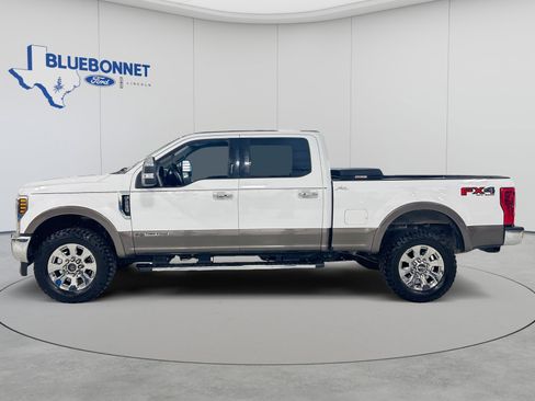 Used 2019 Ford F250 Lariat w/ Lariat Ultimate Package AWD/4WD image 8