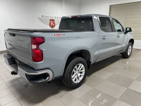 Used 2024 Chevrolet Silverado 1500 LT AWD/4WD image 6