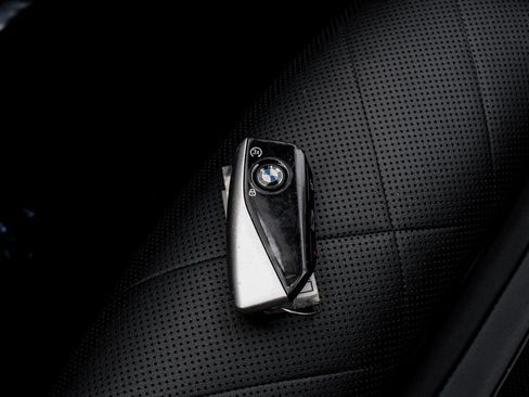 Used 2024 BMW X7 xDrive40i w/ Premium Package image 50