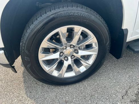 Used 2019 Chevrolet Silverado 1500 LTZ w/ LTZ Plus Package AWD/4WD image 14