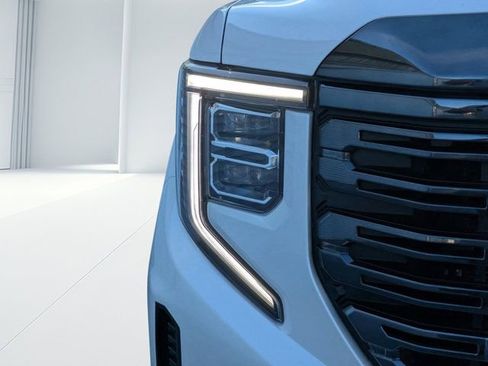 Used 2024 GMC Sierra 1500 Denali Ultimate image 8