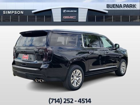 Used 2024 GMC Yukon XL Denali AWD/4WD image 8