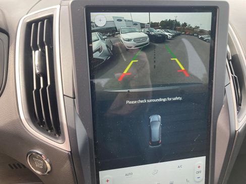 Certified 2023 Ford Edge SEL w/ Convenience Package image 16