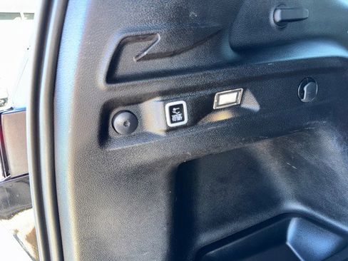 Used 2024 Jeep Grand Cherokee L Laredo image 13