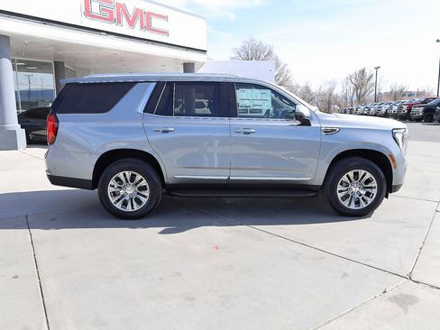 New 2026 GMC Yukon Denali image 7