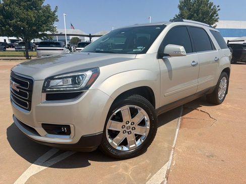 Used 2017 GMC Acadia Limited SLT FWD image 1