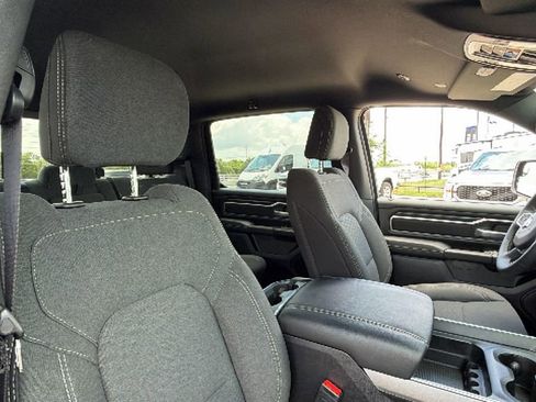 Used 2025 RAM 1500 Lone Star RWD image 32