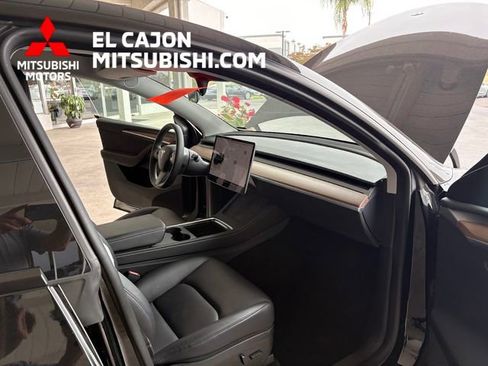 Used 2020 Tesla Model Y Performance AWD/4WD image 18