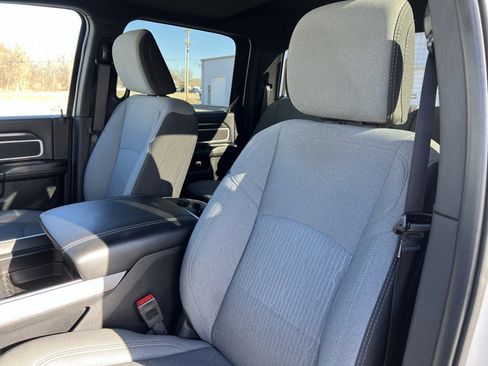 Used 2024 RAM 2500 Big Horn w/ Off Road Package image 29