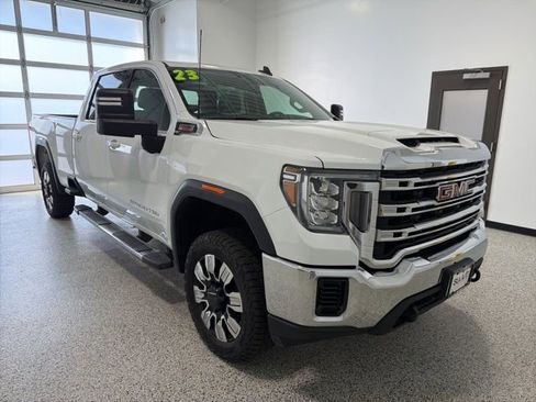 Used 2023 GMC Sierra 2500 SLE AWD/4WD image 2