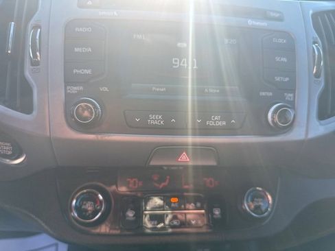 Used 2016 Kia Sportage EX image 10