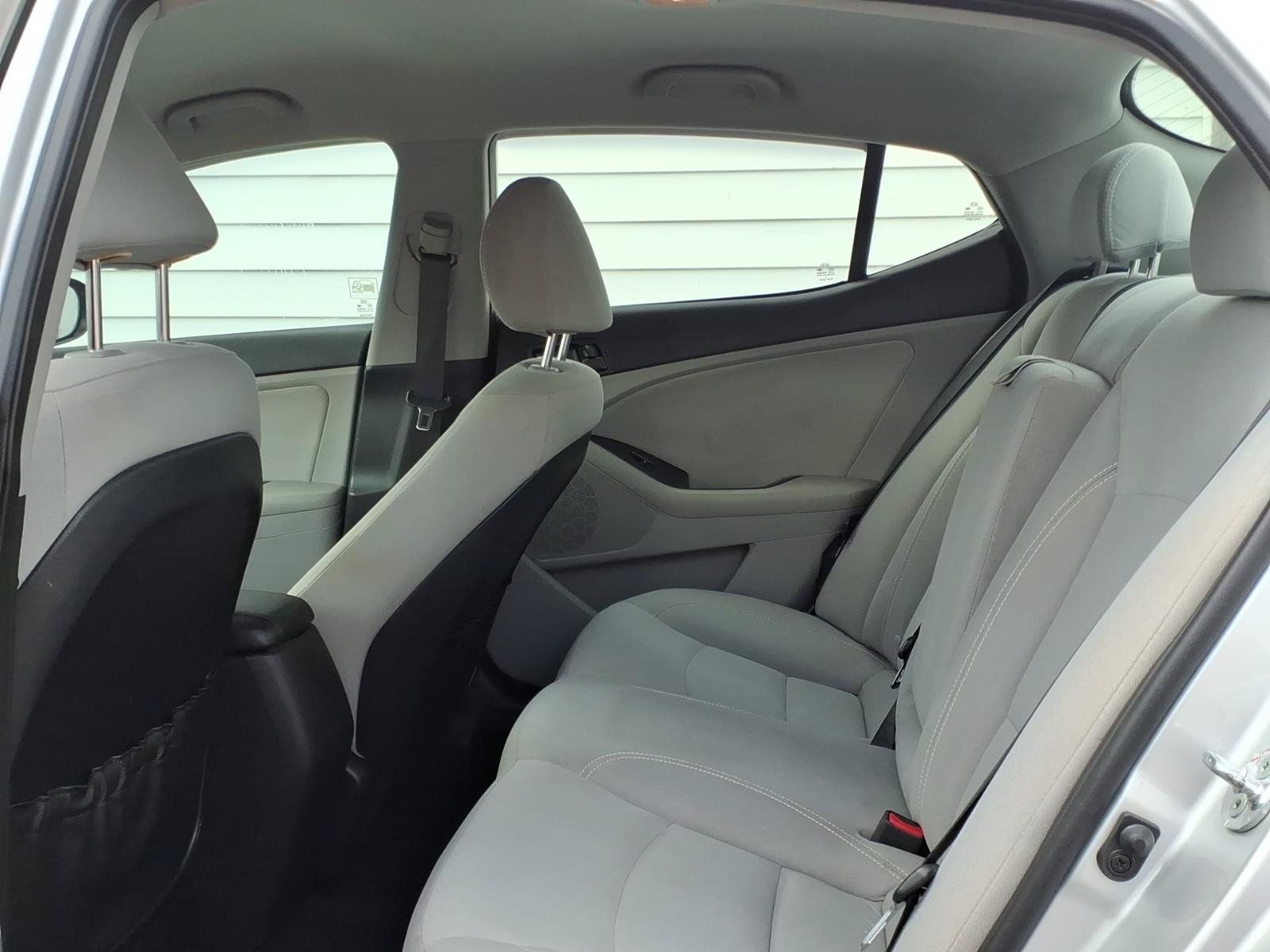 Used 2013 Kia Optima LX FWD image 9
