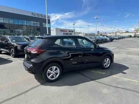 New 2025 Nissan Kicks Play S FWD image 11